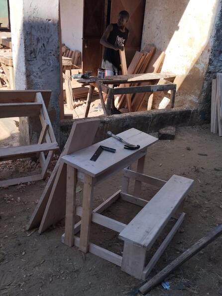 Bau Schulbank Teil 2