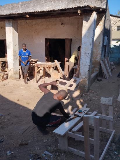 Bau Schulbank Teil 1